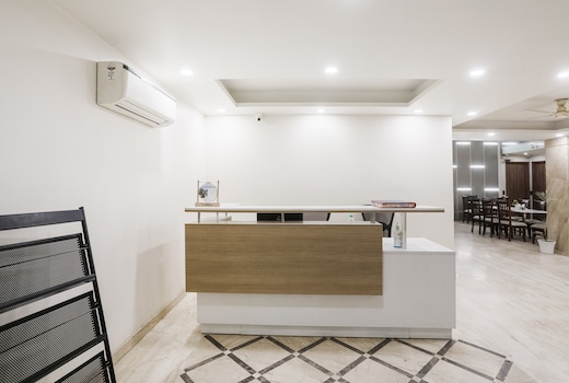 Townhouse The AMV Hotel