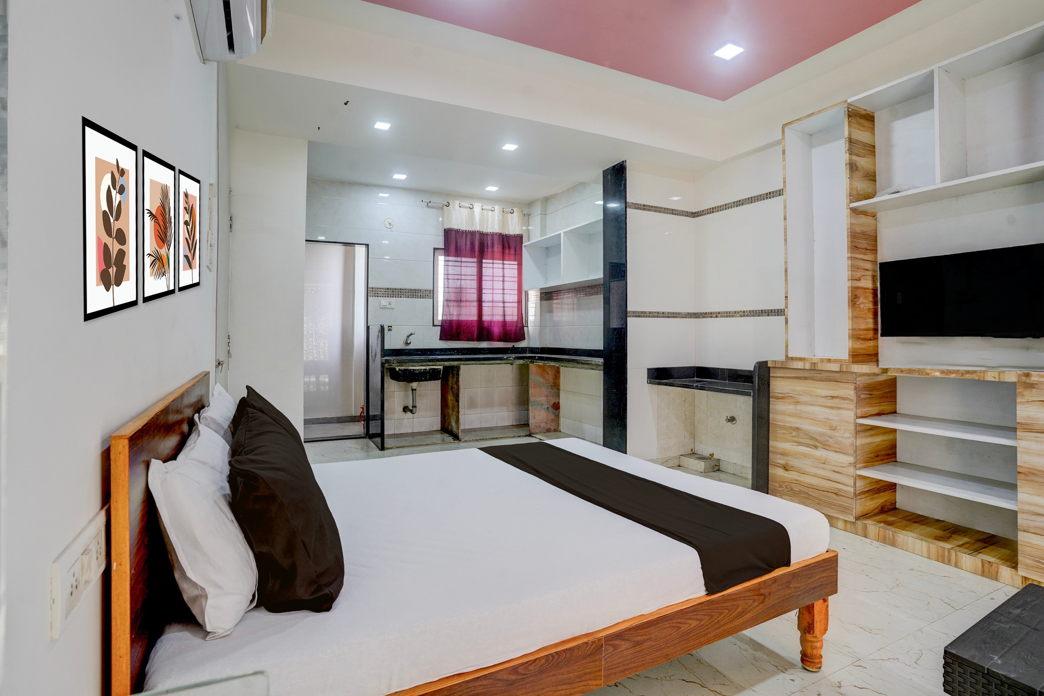 Hotel O Saptashrungi Lodging 3