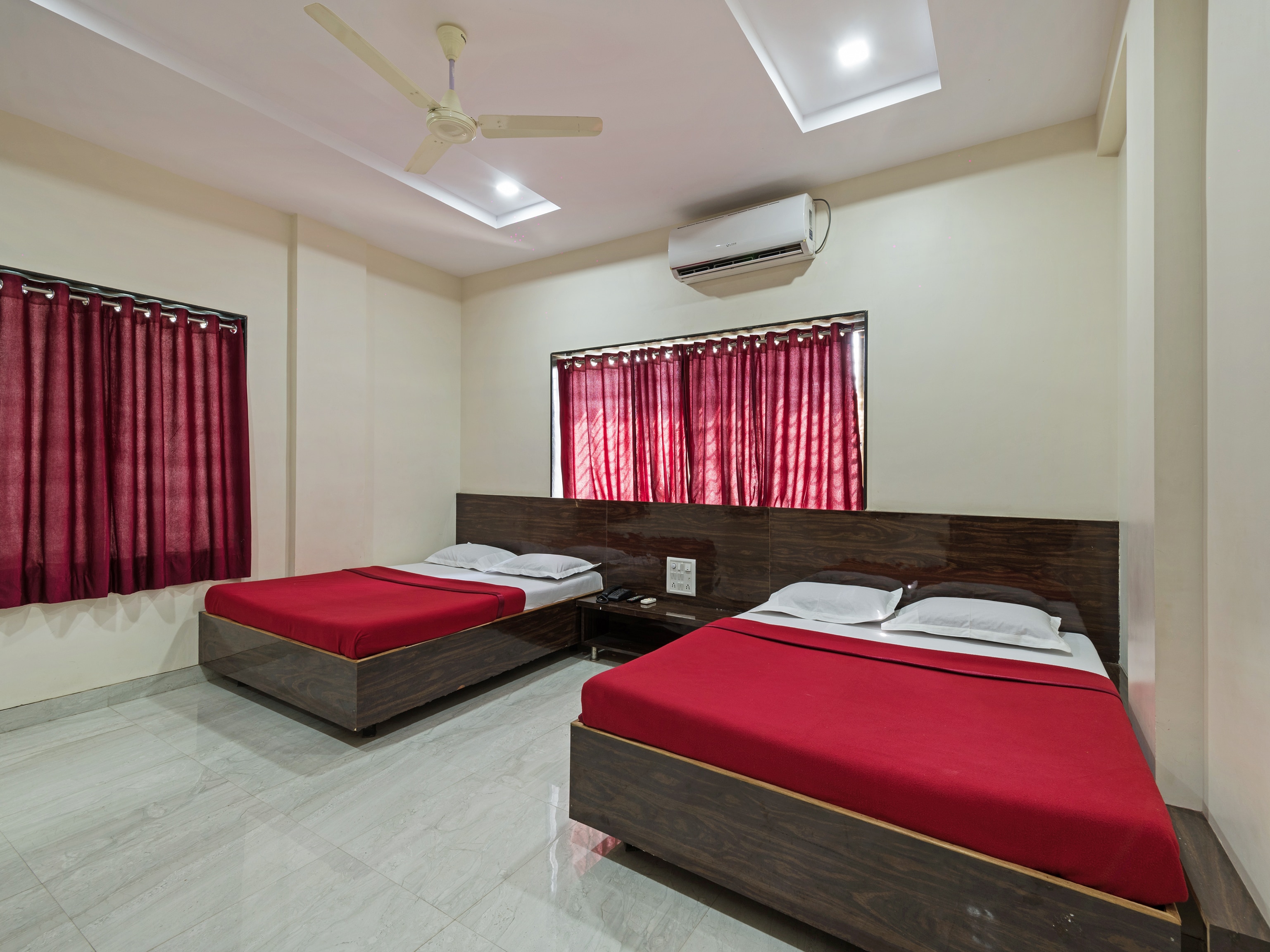 Deluxe Four Bed Non-A.C 1
