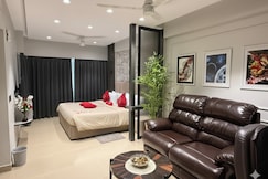 Urban Nest Appt Near Noida Metro Sec 143 , IT Park & Expo Mart, Noida