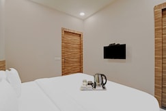 Super Townhouse Hotel All In One Near City Centre Salt Lake, Kolkata
