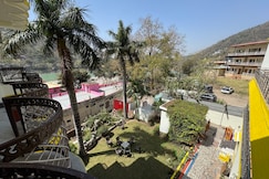 Nirvana Riverside Resort with Ganga View Rooms, Rishikesh