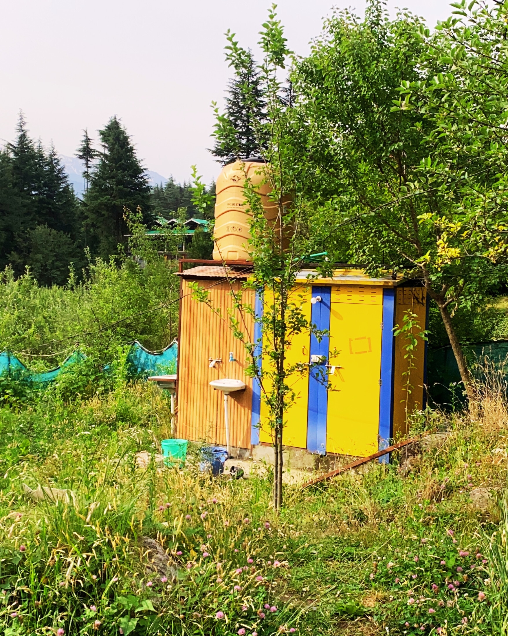 Tripifly HQ - Tap to explore photos