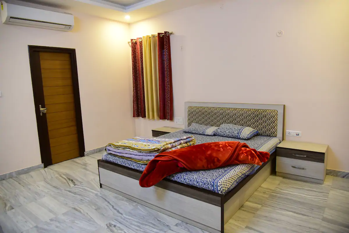 UTSAV HOMESTAY JAIPUR - Tap to explore photos