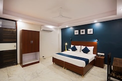 Super HOTEL SILVERKEY NEAR LIC BUILDING MAIN RD KHODA NEXT TO SHYAM OIL, Noida
