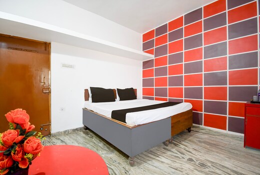 Hotel Gouri Inn