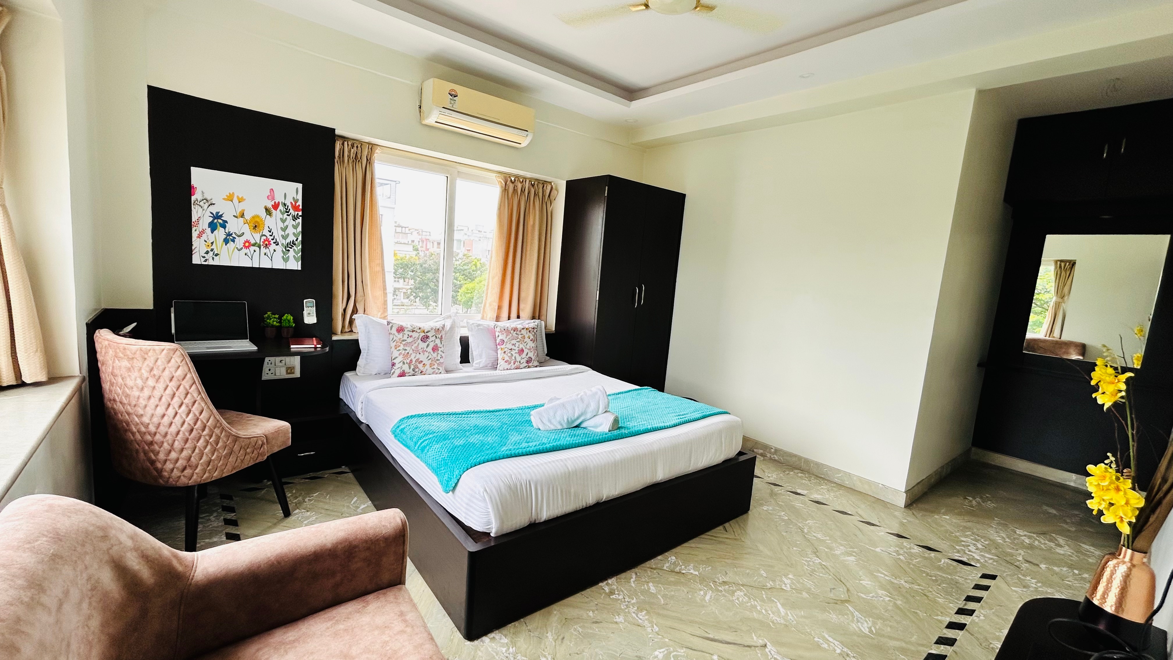 Olive Serviced Apartments Newtown - Tap to explore photos