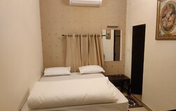 Budget Room