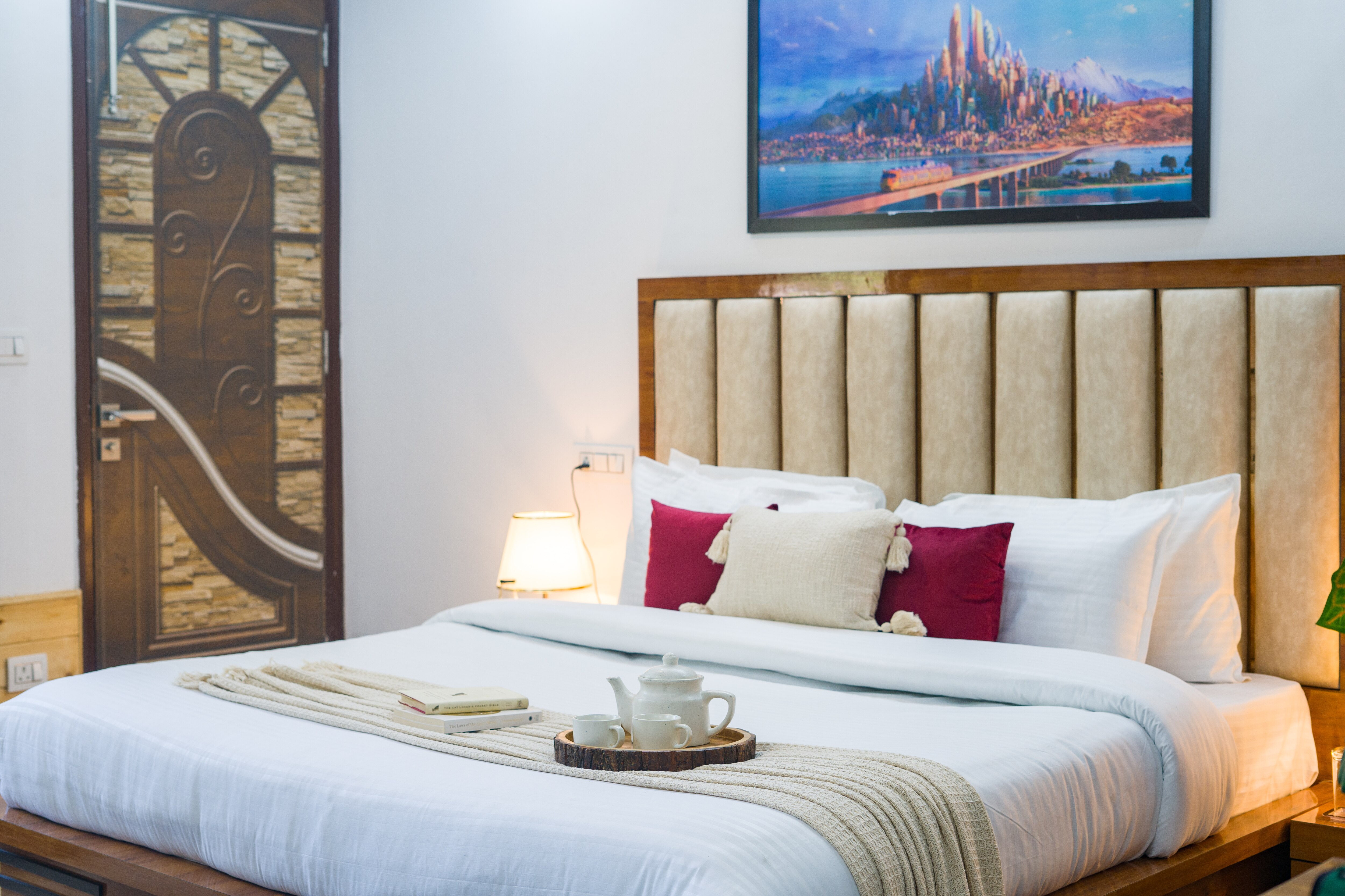 Calm 3 BHK Villa with Scenic Hill view from Balcony - Tap to explore photos