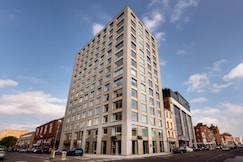 Wilde Aparthotels London Aldgate Tower Bridge,  London