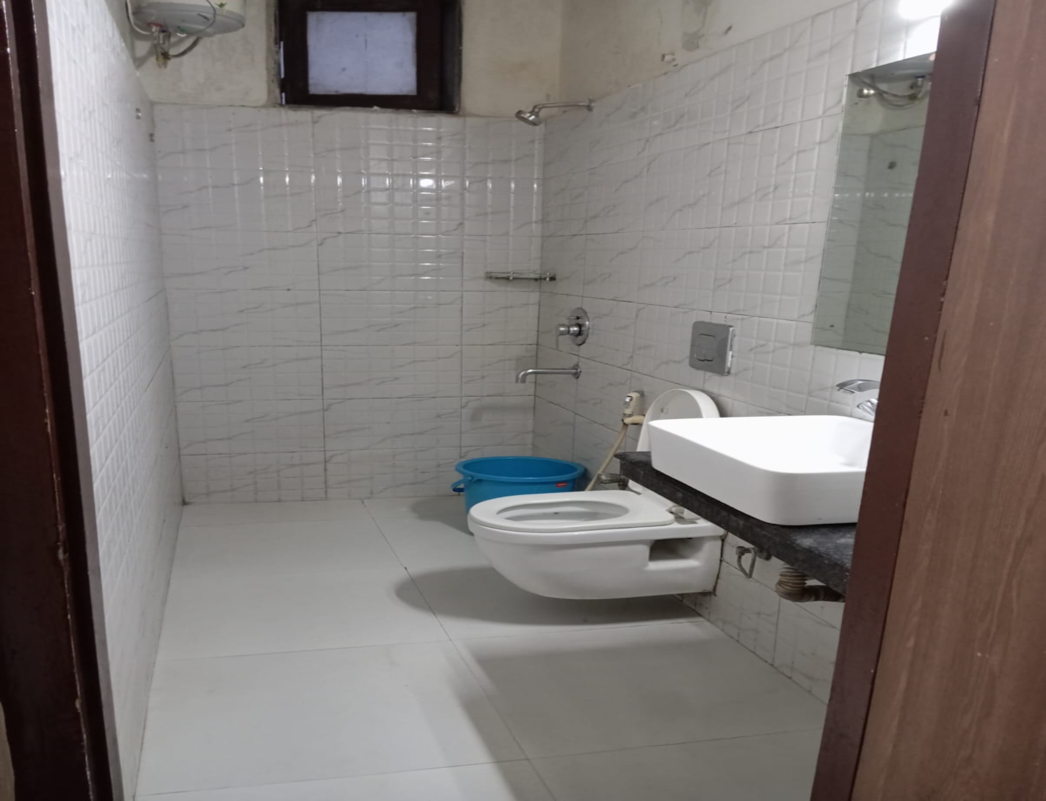 Gulshan Inn - Tap to explore photos