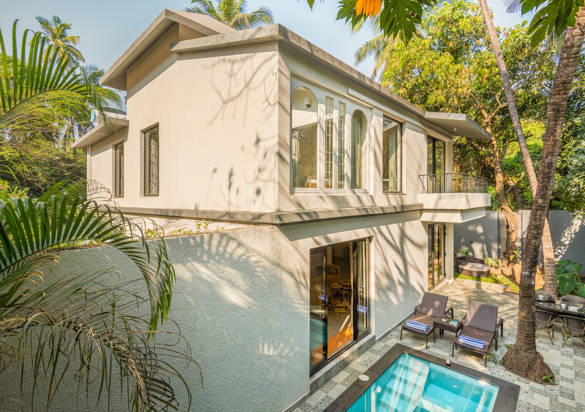 TBK beach villa |Private pool & jacuzzi | genset - Tap to explore photos