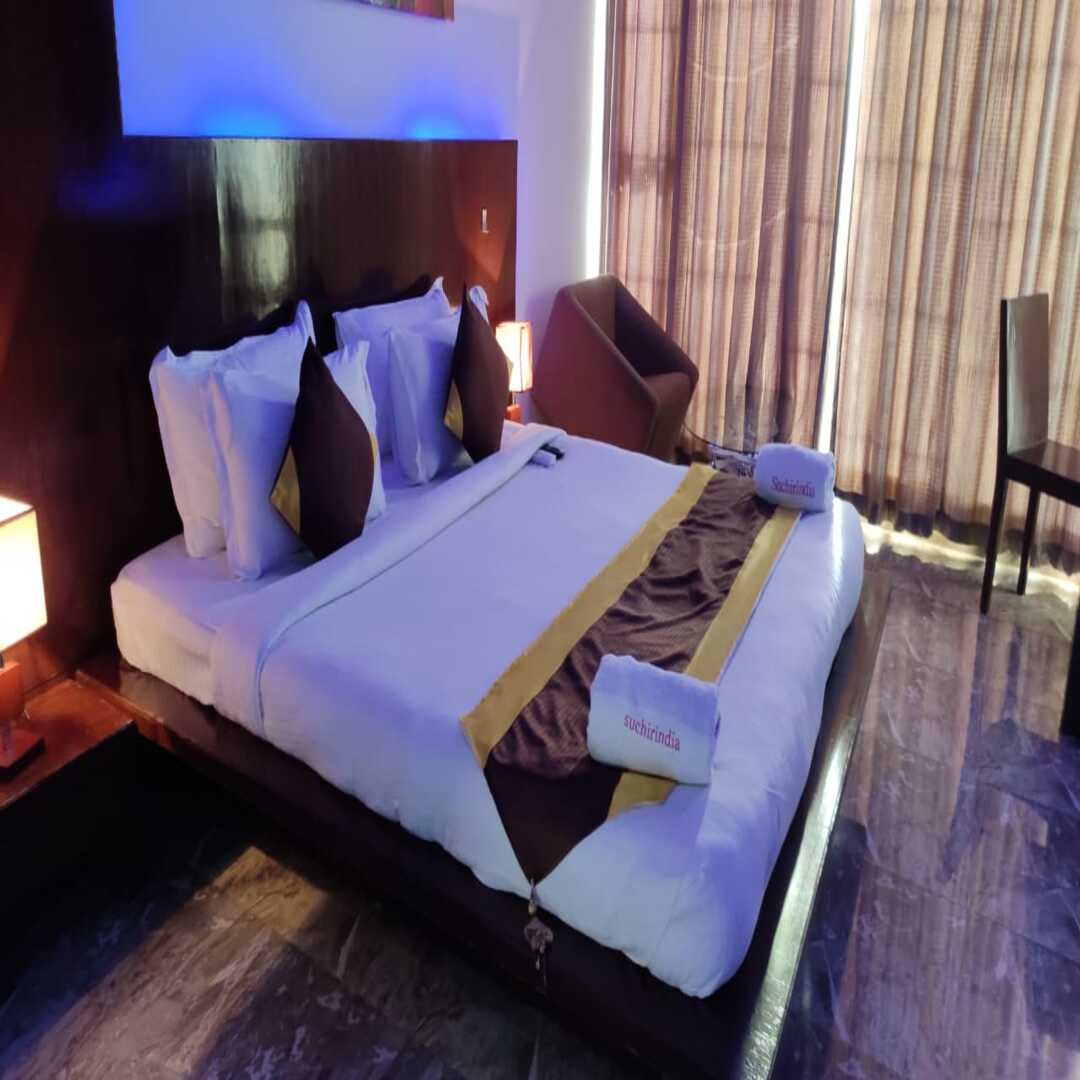 Honey Berg Resorts - Tap to explore photos