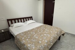 Relaxing 2BHK Full Kitchen LaasyaVilaasaYK2, Mangalore