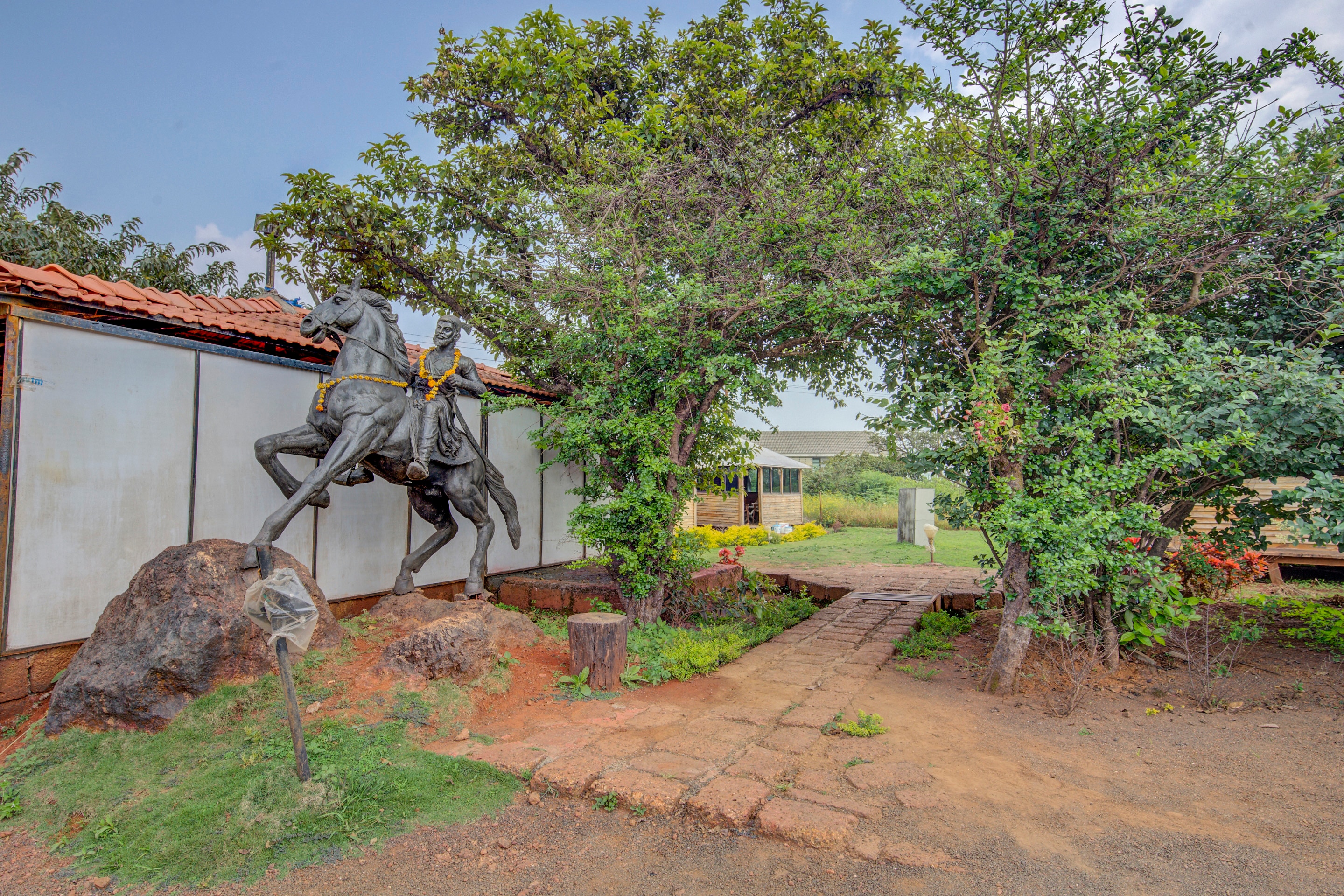 Mahabaleshwar Camps and Resorts - Tap to explore photos