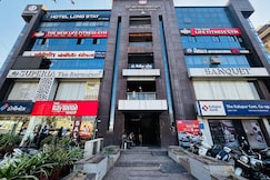 HOTEL LONGSTAY, Ahmedabad