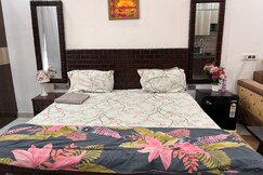 Royal orbit studio 519, Noida