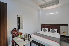 Signature Hotel Noida-62, Noida