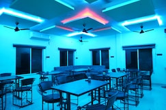 TNT Hotel And Loding, Wani