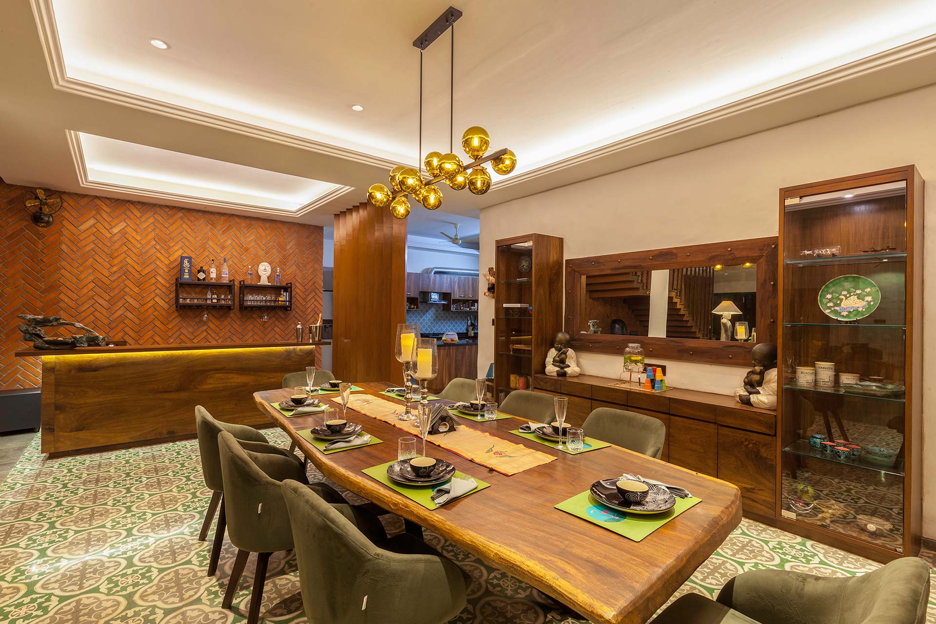Villa Soul Tree 50 | Pool & Kitchen - Tap to explore photos
