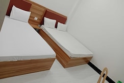 Hotel O RAJ PALACE HOMESTAY B&B, Varanasi