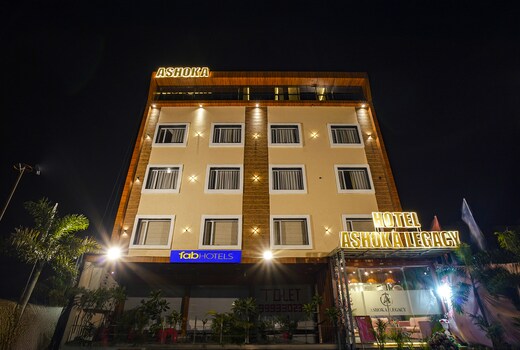 FabHotel Ashoka Legacy - Hoshangabad , Near Aashima Mall