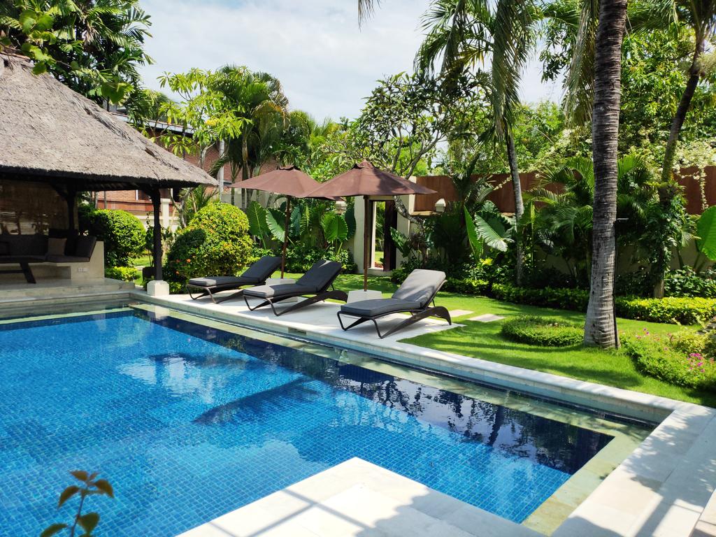 Villa Seminyak Williams 5 Bedroom Villa Bali 𝐇𝐃