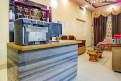 SPOT ON 77029 Sahil Palace, Robertsganj