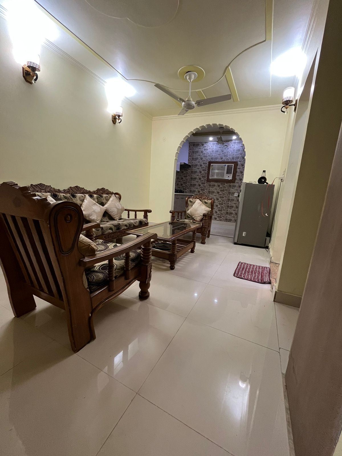 Hotel O Home Sparrow Near Dashrath Puri Metro Station - Tap to explore photos
