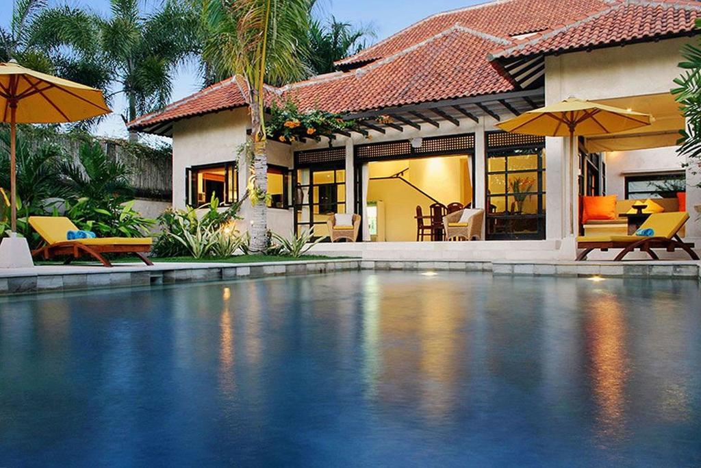 Villa Seminyak Williams 5 Bedroom Villa Bali 𝐇𝐃