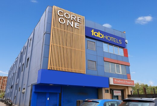 FabHotel F9 Sector 58