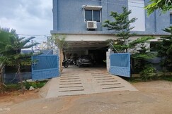 HOTEL ARUNA DWARAKA, Hyderabad
