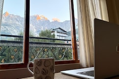 Amritalya stays, Puh