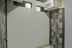 Hotel O Mannt Stay, Delhi