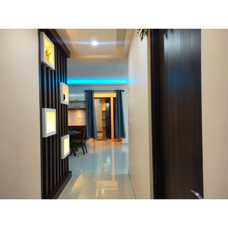 Panoramic 34th Floor 3BHK Flat For Family - Tap to explore photos