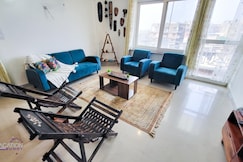 VacationBuddy Cat's Den 3BHK Penthouse Vasant Kunj, Delhi