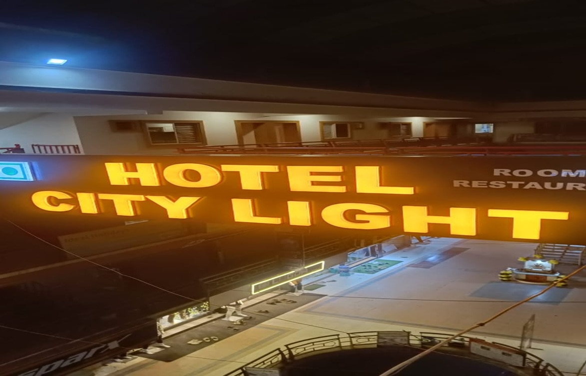 HOTEL CITY LIGHT - Tap to explore photos