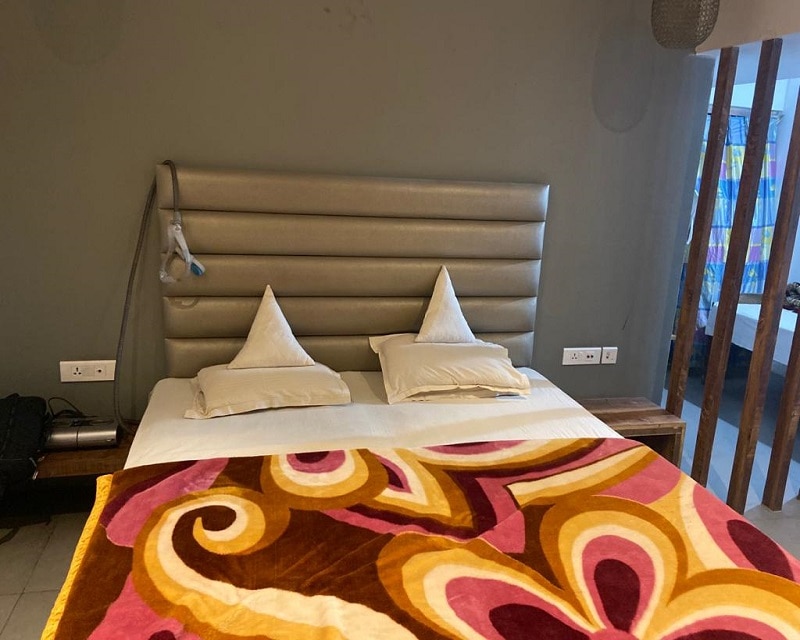 MAA Sharda Guest House - Tap to explore photos