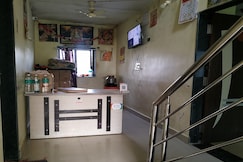 Hotel SaiDhan, Nevasa