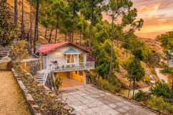 StayVista at Destine Cottage, Solan
