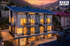StayVista at Tres & Quatro @ Himalayan Den, Solan