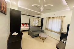 RAMDEV HOTEL LODGING, Belgaum