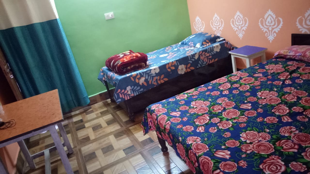 Vaibhav home stay - Tap to explore photos