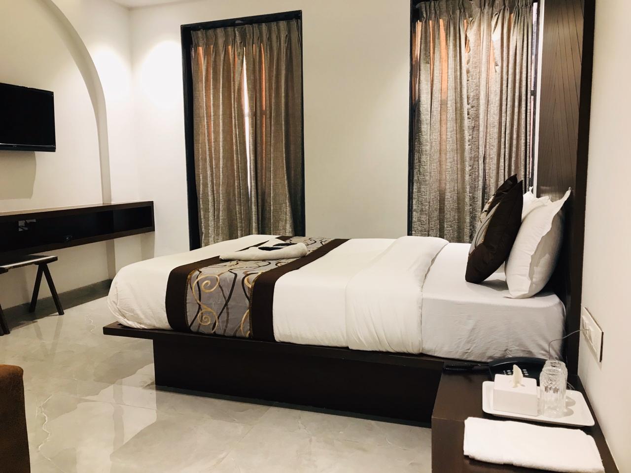 Hotel Flora Suites 2
