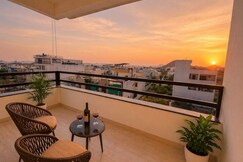 Private Balcony City of Lakes Spacious 3BHK, Udaipur