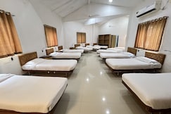 Rustic River Resort, Khanvel