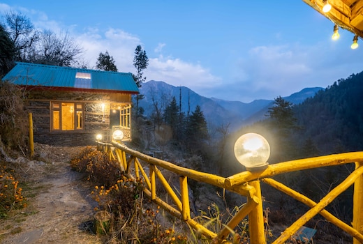 Spacious Cottage Overlooking The Valley