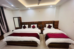 Hotel Evergreen Axis, Katra