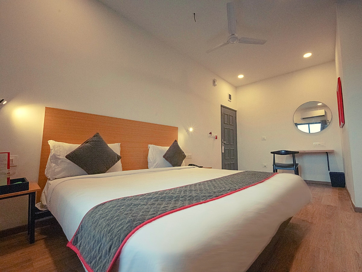 Hotel Signature Inn 4
