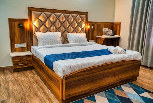 Hill Hideout | Suites & Cafe